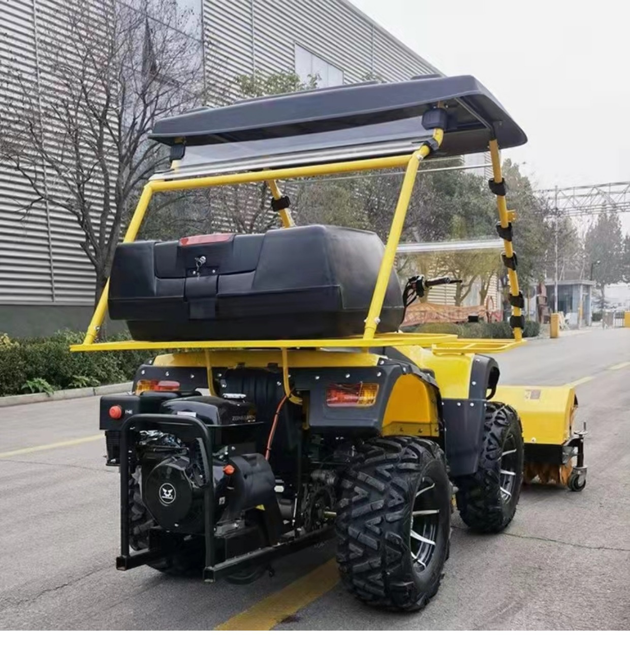 驾驶式扫雪车